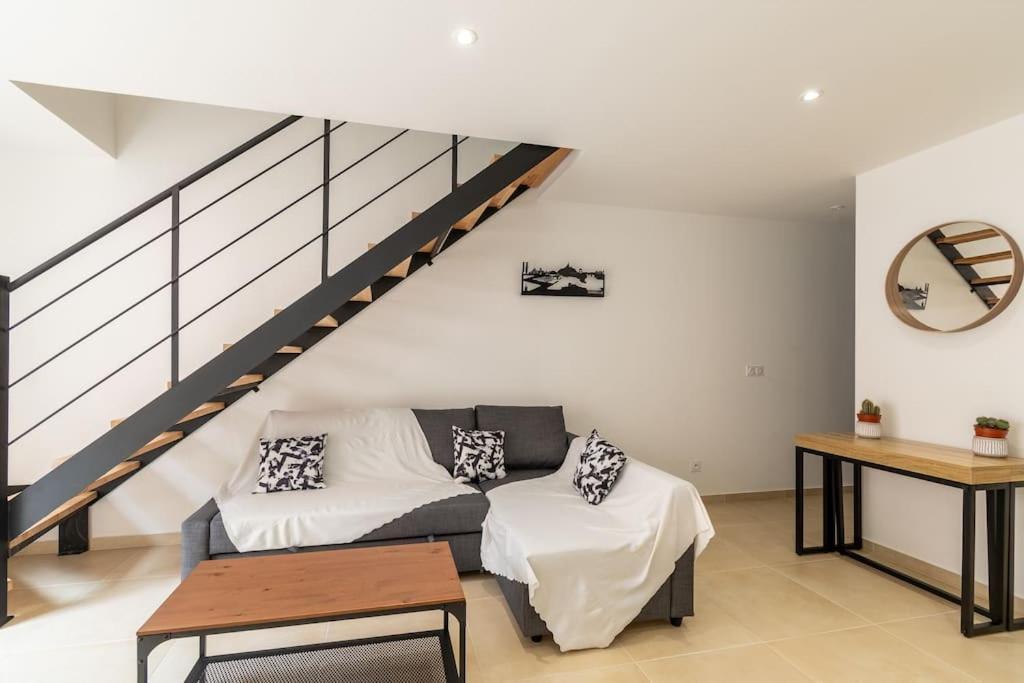 Maison Familiale Neuve * Marseille