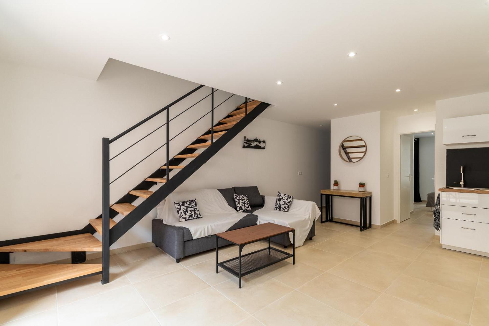 Maison Familiale Neuve *
